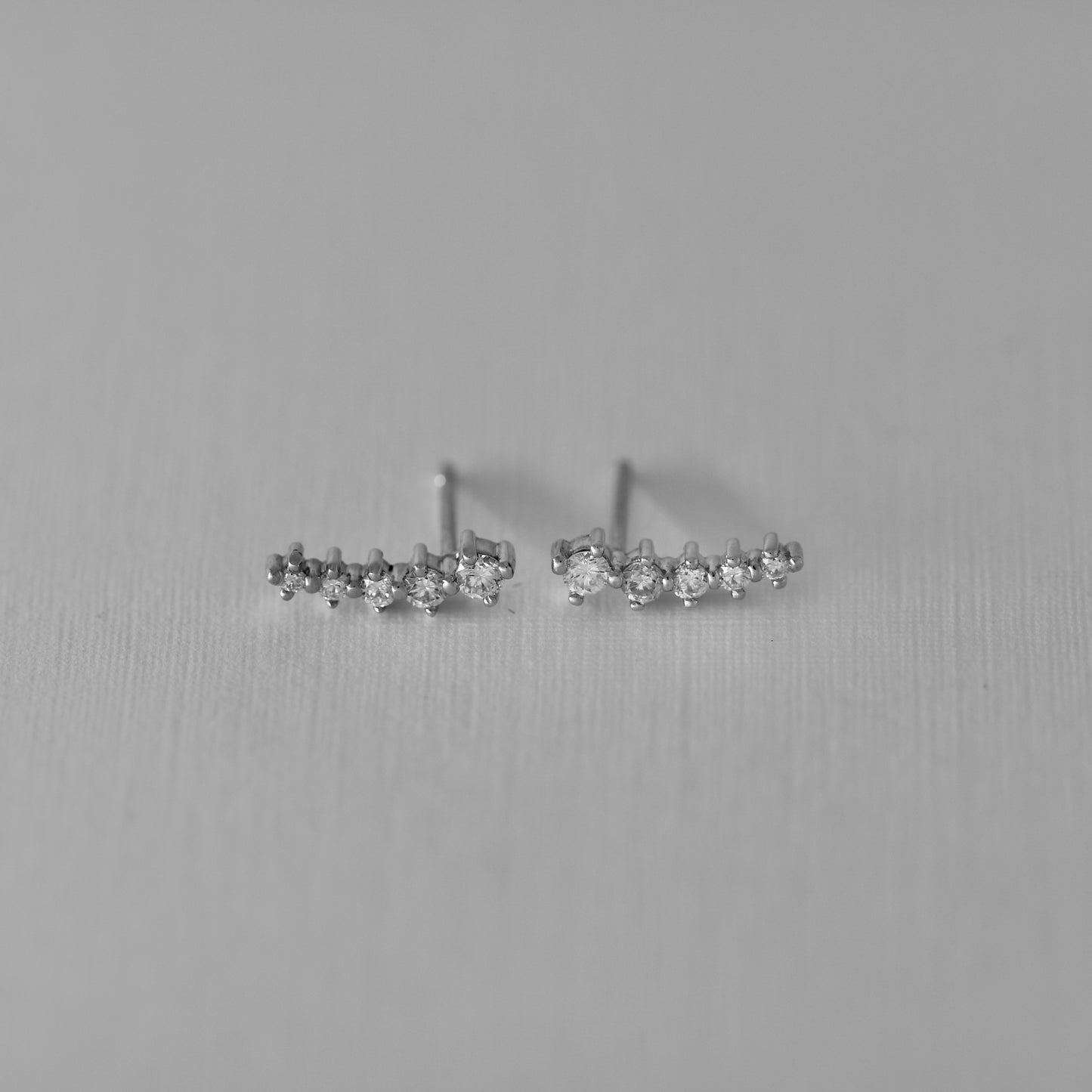 Curved Bar